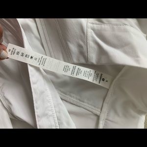 Lululemon wind breaker